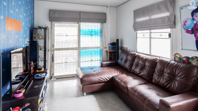 ทาวน์เฮ้าส์มือสองนนทบุรี ห้องมุม! ม.พฤกษา39 บางใหญ่-กาญจนาฯ ซ.แก้วอินทร์ (เนื้อที่ 28.2 ตร.ว.) บ้านหลังใหญ่ มีพื้นที่ด้านข้าง ฟังก์ชั่น 4นอน 2น้ำ บนทำเลเดินทางสะดวก เพียง 10 นาที ถึงเซ็นทรัลเวสต์เกต ใกล้รถไฟฟ้าสถานีตลาดบางใหญ่ และจุดขึ้นทางด่วนศรีรัช ...ราคาเกินคุ้ม!