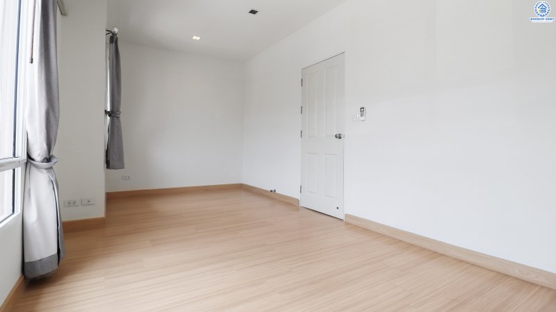 ทาวน์เฮ้าส์มือสองนนทบุรี ห้องมุม! ม.พลีโน่ (AP)รัตนาธิเบศร์-ชัยพฤกษ์ บ้านพร้อมอยู่ เนื้อที่ 18.3 ตร.ว. หน้ากว้าง 5.5 เมตร ฟังก์ชั่น 3ห้องนอน 2ห้องน้ำ แถมแอร์ 2 เครื่อง กับที่สุดแห่งทำเลเดินทางสะดวก เชื่อมต่อหลายเส้นทาง ใกล้เซ็นทรัลเวสต์เกต และรถไฟฟ้าสถานีบางพลู ราคาสุดคุ้ม!...