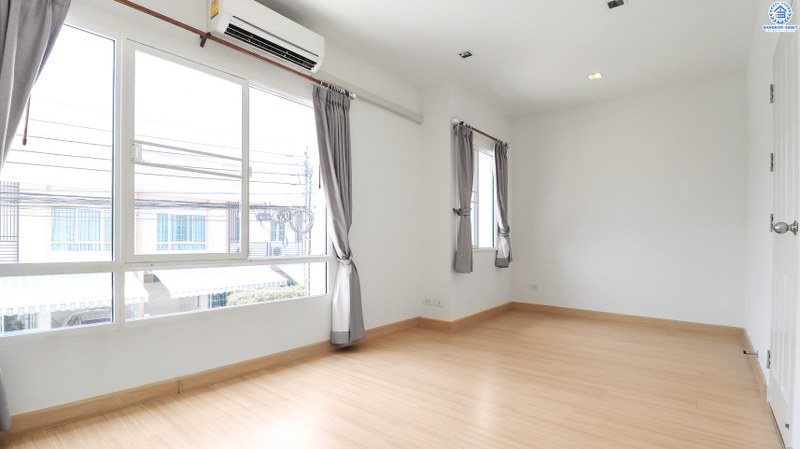 ทาวน์เฮ้าส์มือสองนนทบุรี ห้องมุม! ม.พลีโน่ (AP)รัตนาธิเบศร์-ชัยพฤกษ์ บ้านพร้อมอยู่ เนื้อที่ 18.3 ตร.ว. หน้ากว้าง 5.5 เมตร ฟังก์ชั่น 3ห้องนอน 2ห้องน้ำ แถมแอร์ 2 เครื่อง กับที่สุดแห่งทำเลเดินทางสะดวก เชื่อมต่อหลายเส้นทาง ใกล้เซ็นทรัลเวสต์เกต และรถไฟฟ้าสถานีบางพลู ราคาสุดคุ้ม!...