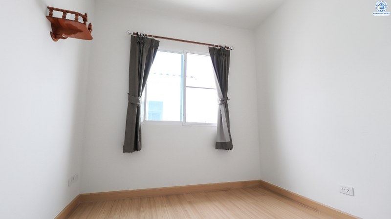 ทาวน์เฮ้าส์มือสองนนทบุรี ห้องมุม! ม.พลีโน่ (AP)รัตนาธิเบศร์-ชัยพฤกษ์ บ้านพร้อมอยู่ เนื้อที่ 18.3 ตร.ว. หน้ากว้าง 5.5 เมตร ฟังก์ชั่น 3ห้องนอน 2ห้องน้ำ แถมแอร์ 2 เครื่อง กับที่สุดแห่งทำเลเดินทางสะดวก เชื่อมต่อหลายเส้นทาง ใกล้เซ็นทรัลเวสต์เกต และรถไฟฟ้าสถานีบางพลู ราคาสุดคุ้ม!...