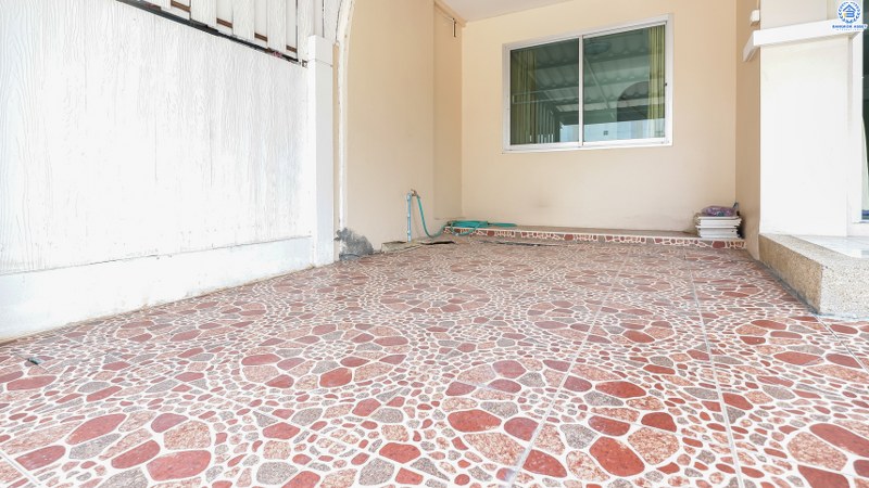 ทาวน์เฮ้าส์มือสองนนทบุรี ห้องมุม! ม.ศุภาลัยวิลล์ ปิ่นเกล้า-วงแหวน (ซ.วัดส้มเกลี้ยง) บ้านหลังใหญ่ เนื้อที่ 31 ตร.ว. ฟังก์ชั่น 3 ห้องนอน 2 ห้องน้ำ พร้อมบิ้วท์อินครัวเคาน์เตอร์ บรรยากาศเงียบสงบ น่าอยู่ ตั้งอยู่บนทำเลสุดสะดวก เข้า-ออกได้หลายเส้นทาง ใกล้เซ็นทรัลเวสต์เกต และจุดขึ้นทางด่วน "กาญจนาภิเษก"...