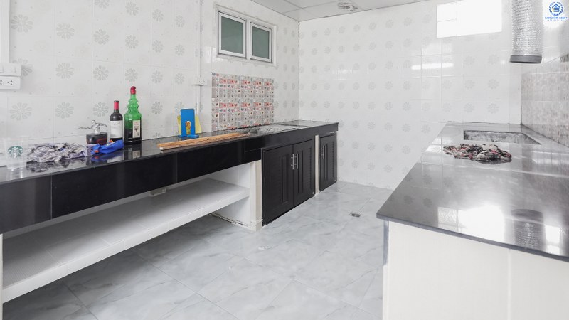 ทาวน์เฮ้าส์มือสองนนทบุรี ห้องมุม! ม.ศุภาลัยวิลล์ ปิ่นเกล้า-วงแหวน (ซ.วัดส้มเกลี้ยง) บ้านหลังใหญ่ เนื้อที่ 31 ตร.ว. ฟังก์ชั่น 3 ห้องนอน 2 ห้องน้ำ พร้อมบิ้วท์อินครัวเคาน์เตอร์ บรรยากาศเงียบสงบ น่าอยู่ ตั้งอยู่บนทำเลสุดสะดวก เข้า-ออกได้หลายเส้นทาง ใกล้เซ็นทรัลเวสต์เกต และจุดขึ้นทางด่วน "กาญจนาภิเษก"...