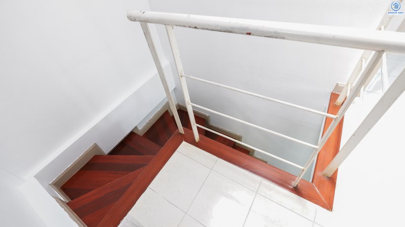 ทาวน์เฮ้าส์มือสองนนทบุรี ห้องมุม! ม.ศุภาลัยวิลล์ ปิ่นเกล้า-วงแหวน (ซ.วัดส้มเกลี้ยง) บ้านหลังใหญ่ เนื้อที่ 31 ตร.ว. ฟังก์ชั่น 3 ห้องนอน 2 ห้องน้ำ พร้อมบิ้วท์อินครัวเคาน์เตอร์ บรรยากาศเงียบสงบ น่าอยู่ ตั้งอยู่บนทำเลสุดสะดวก เข้า-ออกได้หลายเส้นทาง ใกล้เซ็นทรัลเวสต์เกต และจุดขึ้นทางด่วน "กาญจนาภิเษก"...