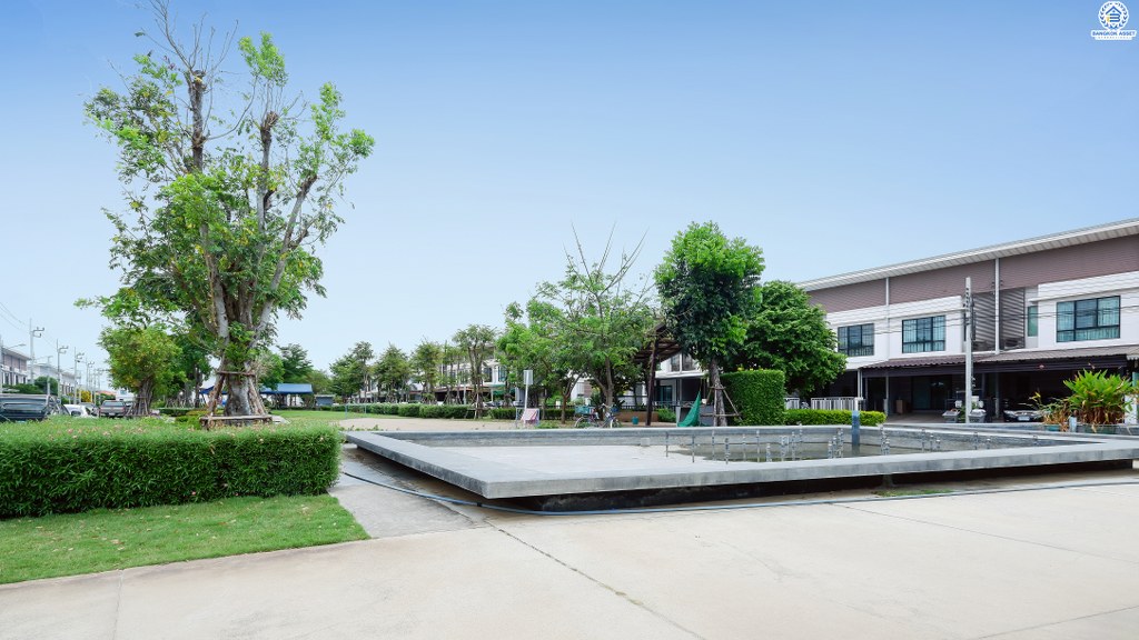 บ้านแฝดมือสองนนทบุรี ม.โมดิวิลล่า ปิ่นเกล้า-วงแหวน (ซ.วัดส้มเกลี้ยง) บ้านคุณภาพแบรนด์ Property Perfect  ต่อเติมพร้อมอยู่ เนื้อที่ 38 ตร.ว. มาพร้อมฟังก์ชั่น 3ห้องนอน 2ห้องน้ำ 2ที่จอดรถ มีเฟอร์ฯบิ้วท์อิน 2ครัวเคาน์เตอร์ และแอร์ 3 เครื่อง บนทำเลเดินทางสะดวก ใกล้เซ็นทรัลเวสต์เกต , Plus Mall บางใหญ่ และจุดขึ้นทางด่วน "ศรีรัช"