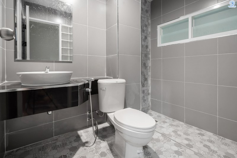 บ้านมือสองตกแต่งใหม่ คุณภาพแบรนด์ Property Perfect ใกล้เซ็นทรัลแจ้งวัฒนะ เพียง 800 เมตร โครงการ นันทนาการ์เด้น แจ้งวัฒนะ ทาวน์โฮม 3 ชั้นพร้อมอยู่ เนื้อที่ 18 ตร.ว. ฟังก์ชั่น 3 ห้องนอน 3 ห้องน้ำ เล่นระดับพื้นภายในแบ่งเป็นสัดส่วน ครบครันทั้งครัวเคาน์เตอร์ และที่จอดรถส่วนตัว บนทำเลดีที่สุด! รองรับรถไฟฟ้าสายสีชมพู ใกล้กับจุดทางด่วนแจ้งวัฒนะ และเมืองทองธานี