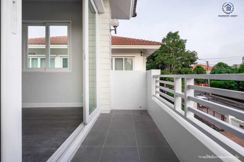 บ้านมือสองตกแต่งใหม่ โครงการ คาซ่าวิลล์ ราชพฤกษ์-รัตนาธิเบศร์ เนื้อที่ 63 ตร.ว. ฟังก์ชั่น 3 ห้องนอน 3 ห้องน้ำ ตกแต่ง/ต่อเติมพร้อมรองรับทุกการอยู่อาศัย บนสังคมคุณภาพ Q.House เดินทางสะดวก บนทำเลติดถนนราชพฤกษ์ ใกล้รถไฟฟ้า สถานีบางรักน้อยท่าอิฐ...