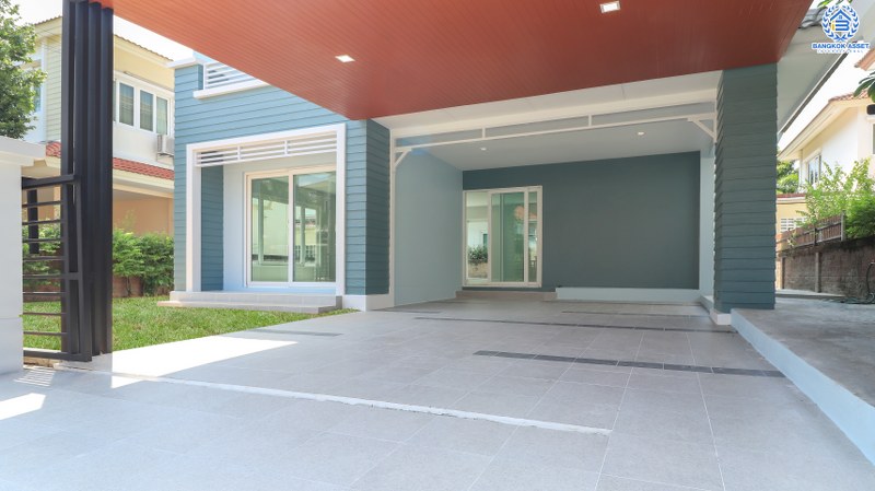 บ้านมือสองตกแต่งใหม่ แบรนด์ Q.House โครงการ คาซ่าวิลล์ ราชพฤกษ์-รัตนาธิเบศร์2 บ้านพร้อมอยู่ เนื้อที่ 56 ตร.ว. ฟังก์ชั่น 3 ห้องนอน 3 ห้องน้ำ 2 ที่จอดรถ สิ่งอำนวยความสะดวกภายในโครงการครบครัน บนทำเลศักยภาพ ติดถนนราชพฤกษ์ ใกล้รถไฟฟ้า สถานีบางรักน้อยท่าอิฐ