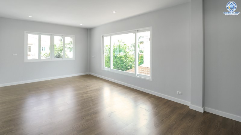 บ้านมือสองตกแต่งใหม่ แบรนด์ Q.House โครงการ คาซ่าวิลล์ ราชพฤกษ์-รัตนาธิเบศร์2 บ้านพร้อมอยู่ เนื้อที่ 56 ตร.ว. ฟังก์ชั่น 3 ห้องนอน 3 ห้องน้ำ 2 ที่จอดรถ สิ่งอำนวยความสะดวกภายในโครงการครบครัน บนทำเลศักยภาพ ติดถนนราชพฤกษ์ ใกล้รถไฟฟ้า สถานีบางรักน้อยท่าอิฐ