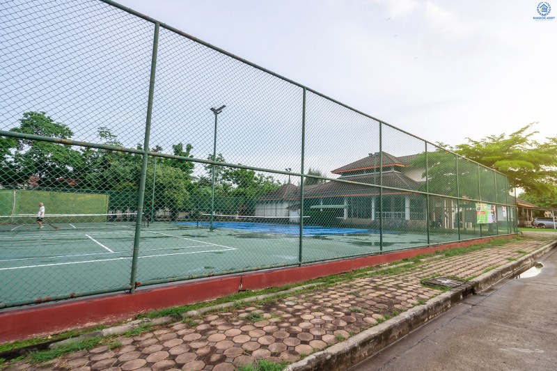 บ้านมือสองตกแต่งใหม่ พิเศษพร้อมเข้าอยู่ บ้านสีวลี ติวานนท์-ปากเกร็ด บ้านห้องมุม! บนเนื้อที่ 77.2 ตร.ว. 2ที่จอดรถ ฟังก์ชั่นลงตัว ตอบโจทย์ทุกการอยู่อาศัย พื้นที่ใช้สอยกว้างขวาง บนทำเลเดินทางสะดวก เชื่อมสู่หลายเส้นทางทั้ง ใกล้ห้าแยกปากเกร็ด เซ็นทรัลแจ้งวัฒนะ และรถไฟฟ้า