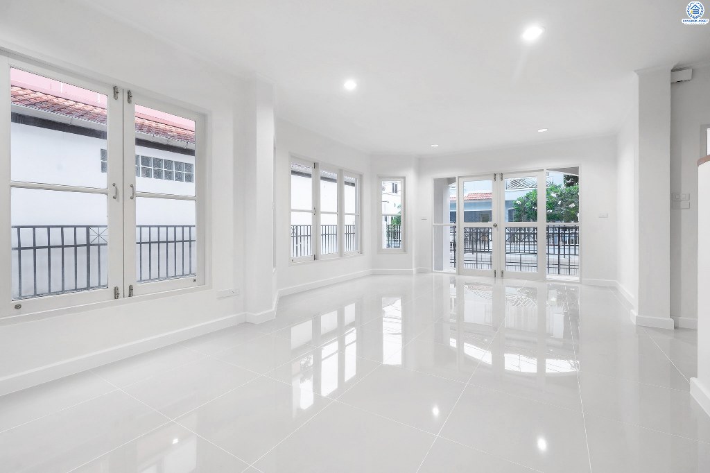 บ้านมือสองตกแต่งใหม่ ม.ชัยพฤกษ์ บางใหญ่-กาญจนาภิเษก (ซ.วัดลาดปลาดุก) เนรมิตการตกแต่งให้แบบจัดเต็ม!! กับบ้านพร้อมอยู่ เนื้อที่ 53 ตร.ว. ฟังก์ชั่นครบ 3 ห้องนอน 3 ห้องน้ำ โครงการคุณภาพแบรนด์ LH บนทำเลศักยภาพ ใกล้เซ็นทรัลเวสต์เกต และรถไฟฟ้าสถานี "คลองบางไผ่"