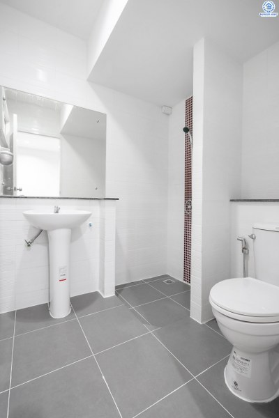 บ้านมือสองตกแต่งใหม่ ม.เดอะวิลล่า ราชพฤกษ์-ท่าอิฐ คุณภาพแบรนด์ พร็อพเพอร์ตี้ เพอร์เฟค เนื้อที่ 18 ตร.ว. ฟังก์ชั่นครบครัน 3ห้องนอน 2ห้องน้ำ พร้อมอยู่! บนทำเลใกล้รถไฟฟ้า สถานีบางรักน้อยท่าอิฐ พร้อมเข้า-ออกได้ 2 เส้นทางทั้งถ.รัตนาธิเบศร์ และถ.ราชพฤกษ์ ราคาพิเศษสุด!