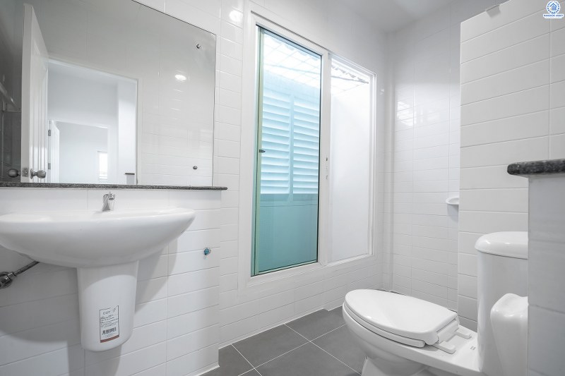 บ้านมือสองตกแต่งใหม่ ม.เดอะวิลล่า ราชพฤกษ์-ท่าอิฐ คุณภาพแบรนด์ พร็อพเพอร์ตี้ เพอร์เฟค เนื้อที่ 18 ตร.ว. ฟังก์ชั่นครบครัน 3ห้องนอน 2ห้องน้ำ พร้อมอยู่! บนทำเลใกล้รถไฟฟ้า สถานีบางรักน้อยท่าอิฐ พร้อมเข้า-ออกได้ 2 เส้นทางทั้งถ.รัตนาธิเบศร์ และถ.ราชพฤกษ์ ราคาพิเศษสุด!