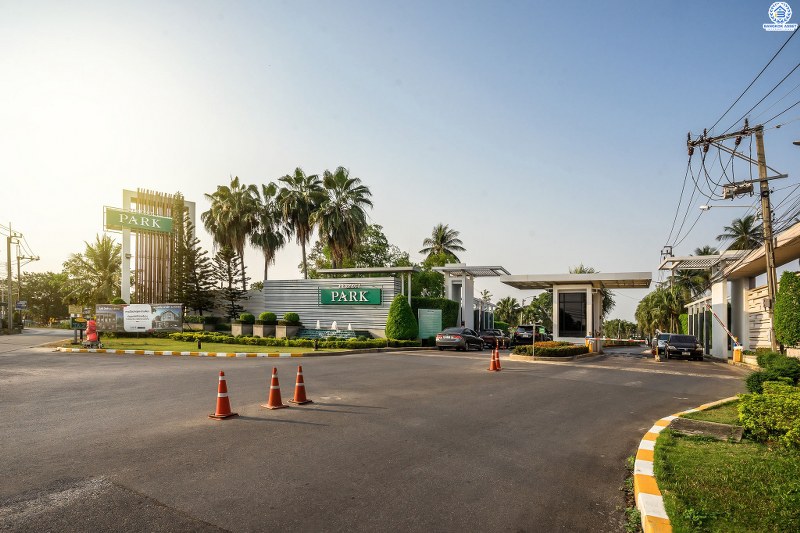 บ้านมือสองตกแต่งใหม่ แปลงมุม! ม.เพอร์เฟคพาร์ค บางใหญ่-กาญจนาฯ (ซ.วัดพระนอน) บ้านพร้อมอยู่ ตกแต่งสไตล์อบอุ่น เนื้อที่ 36.6 ตร.ว. ฟังก์ชั่น 3นอน 2น้ำ 2ที่จอดรถ พร้อม facilitys ครบครัน! ทำเลใกล้วงแหวนกาญจนาฯ Central Westgate และรถไฟฟ้าสายสีม่วง