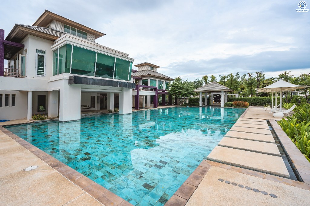 บ้านมือสองตกแต่งใหม่ พร้อมสังคมคุณภาพ LH ม.ชัยพฤกษ์ บางใหญ่-เซ็นทรัลเวสต์เกต เนื้อที่ 54 ตร.ว. ฟังก์ชั่น 3 ห้องนอน 3 ห้องน้ำ 2 ที่จอดรถ ตกแต่งพร้อมอยู่ มาตรฐานวัสดุเกรดพรีเมี่ยม ตอบโจทย์ทุกการเดินทาง เพียง 1กม.จากรถไฟฟ้า สถานีคลองบางไผ่