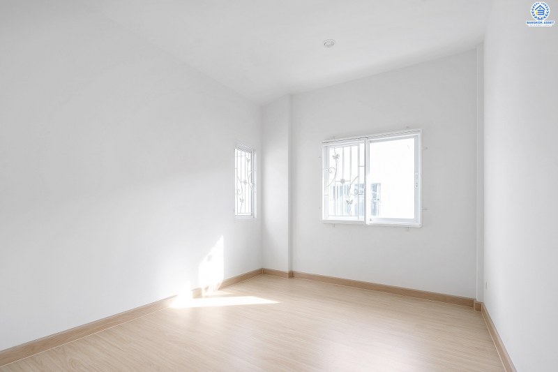 บ้านมือสองตกแต่งใหม่ ม.เปี่ยมสุข4 ติวานนท์-ปากเกร็ด คุ้มกว่าด้วยฟังก์ชั่นจัดเต็ม พร้อมอยู่ บนเนื้อที่ 36 ตร.ว. 3 ห้องนอน 2 ห้องน้ำ 2 ที่จอดรถ สะดวกสบายทุกการเดินทาง ใกล้ห้าแยกปากเกร็ด , เซ็นทรัลฯ , ทางด่วนแจ้งวัฒนะ และรถไฟฟ้าสายสีชมพู