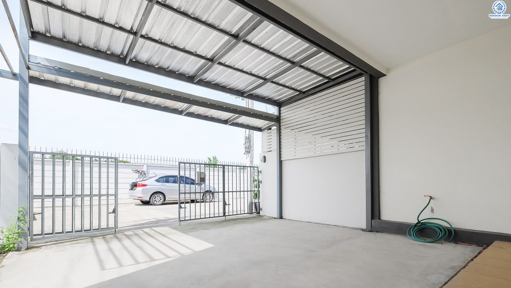 ทาวน์เฮ้าส์มือสองนนทบุรี ห้องมุม! ราคาถูกที่สุดในโครงการ* ม.วิลเลตไลท์ ติวานนท์-แจ้งวัฒนะ แถมเฟอร์นิเจอร์ Built-in สไตล์โมเดิร์นทั้งหลัง!! พร้อมฟังก์ชั่นครบ เนื้อที่ 25.6 ตร.ว. 3 ห้องนอน 2 ห้องน้ำ 2 ที่จอดรถ บนทำเลใกล้ห้าแยกปากเกร็ด และเซ็นทรัลแจ้งวัฒนะ...จองด่วน!