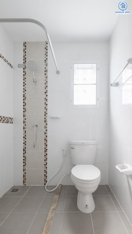 ทาวน์เฮ้าส์มือสองนนทบุรี ห้องมุม! ราคาถูกที่สุดในโครงการ* ม.วิลเลตไลท์ ติวานนท์-แจ้งวัฒนะ แถมเฟอร์นิเจอร์ Built-in สไตล์โมเดิร์นทั้งหลัง!! พร้อมฟังก์ชั่นครบ เนื้อที่ 25.6 ตร.ว. 3 ห้องนอน 2 ห้องน้ำ 2 ที่จอดรถ บนทำเลใกล้ห้าแยกปากเกร็ด และเซ็นทรัลแจ้งวัฒนะ...จองด่วน!