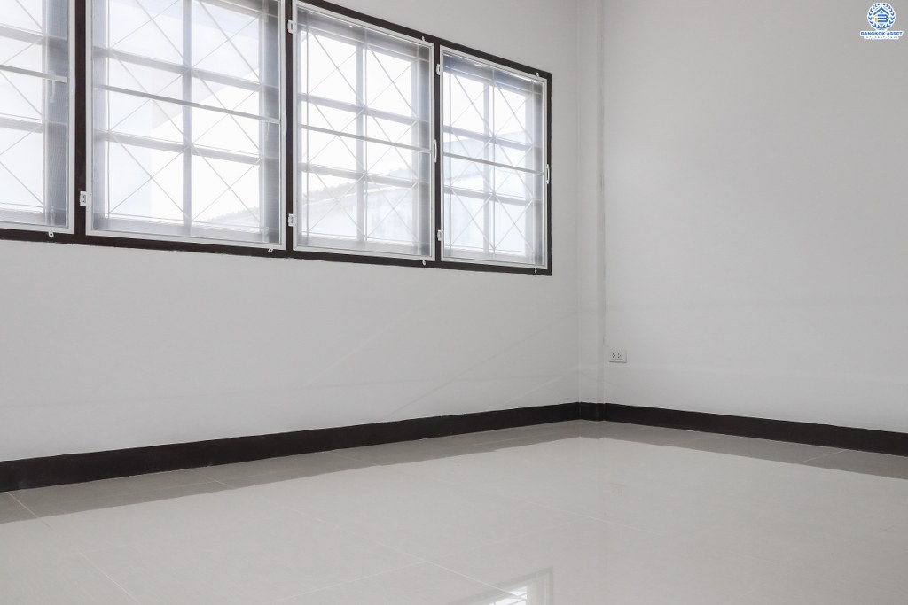 ทาวน์เฮ้าส์มือสองนนทบุรี ม.ร่มรื่นวิลล์ กาญจนาฯ-ราชพฤกษ์ (ใกล้ร.ร.เทพศิรินทร์) เนื้อที่ 19 ตร.ว. ฟังก์ชั่น 2 ห้องนอน 2 ห้องน้ำ ต่อเติมครัวพร้อมอยู่ บนทำเลสะดวกสบาย เดินทางง่าย เข้า-ออกได้ 3 เส้นทางสายหลัก เพียง 4 นาทีถึงจุดขึ้นทางด่วน "ศรีรัช" ราคาพิเศษสุด!