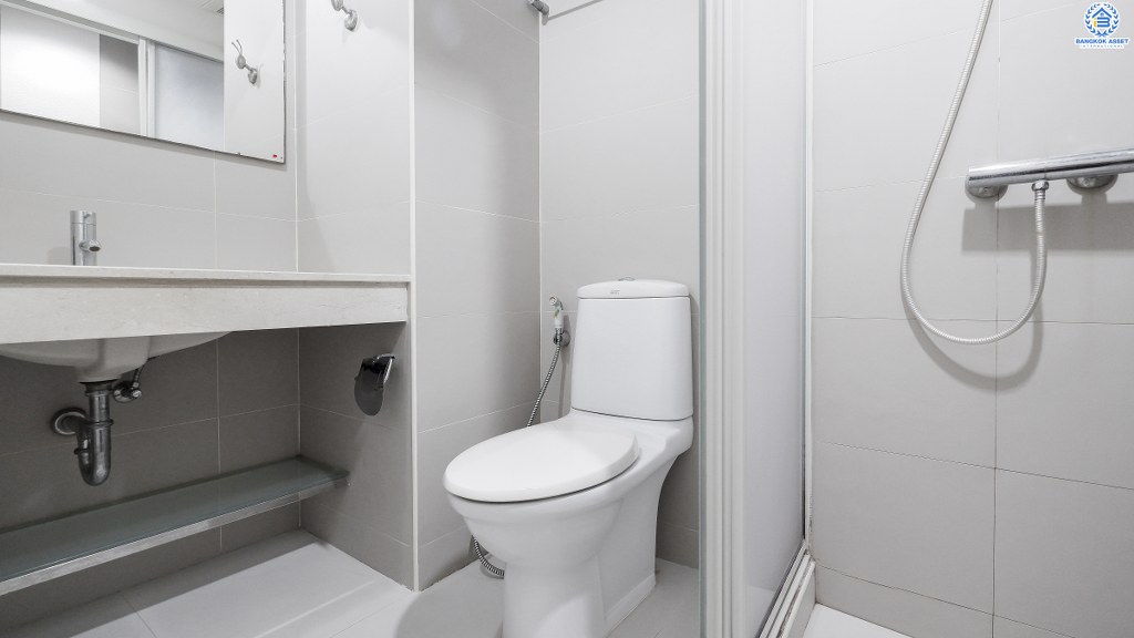 คอนโดมือสองนนทบุรี แบรนด์ LPN โครงการ ลุมพินีสวีท-ปิ่นเกล้า (ใกล้สะพานพระปิ่นเกล้า) ห้องกว้าง 40.54 ตร.ม. แถมเฟอร์นิเจอร์ พร้อมอยู่! สะดวกสบาย บนทำเลใจกลางเมือง เพียง 1 กม.จากเซ็นทรัลปิ่นเกล้า ใกล้ รพ.ศิริราช , ม.ธรรมศาสตร์ วิทยาเขตท่าพระจันทร์ฯลฯ