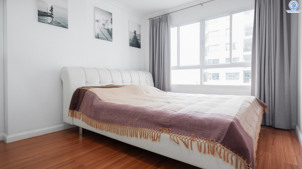 คอนโดมือสองนนทบุรี แบรนด์ LPN โครงการ ลุมพินีสวีท-ปิ่นเกล้า (ใกล้สะพานพระปิ่นเกล้า) ห้องกว้าง 40.54 ตร.ม. แถมเฟอร์นิเจอร์ พร้อมอยู่! สะดวกสบาย บนทำเลใจกลางเมือง เพียง 1 กม.จากเซ็นทรัลปิ่นเกล้า ใกล้ รพ.ศิริราช , ม.ธรรมศาสตร์ วิทยาเขตท่าพระจันทร์ฯลฯ