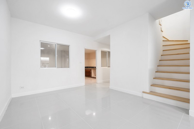 บ้านมือสองตกแต่งใหม่ ม.พฤกษาวิลล์54 พระราม5-นครอินทร์ ตกแต่งสวย ครบทุกฟังก์ชั่น พร้อมอยู่ เนื้อที่ 20 ตร.ว. ฟังก์ชั่น 3 ห้องนอน 2 ห้องน้ำ บนทำเลเดินทางสะดวก เชื่อมต่อทุกการเดินทาง ใกล้สะพานพระรามห้า และรถไฟฟ้าสถานี "แยกติวานนท์"