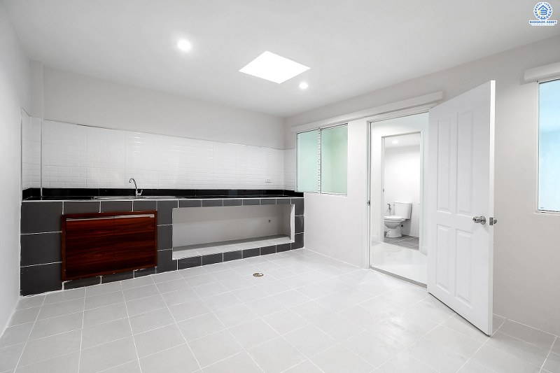 บ้านมือสองตกแต่งใหม่ ม.พฤกษาวิลล์54 พระราม5-นครอินทร์ ตกแต่งสวย ครบทุกฟังก์ชั่น พร้อมอยู่ เนื้อที่ 20 ตร.ว. ฟังก์ชั่น 3 ห้องนอน 2 ห้องน้ำ บนทำเลเดินทางสะดวก เชื่อมต่อทุกการเดินทาง ใกล้สะพานพระรามห้า และรถไฟฟ้าสถานี "แยกติวานนท์"