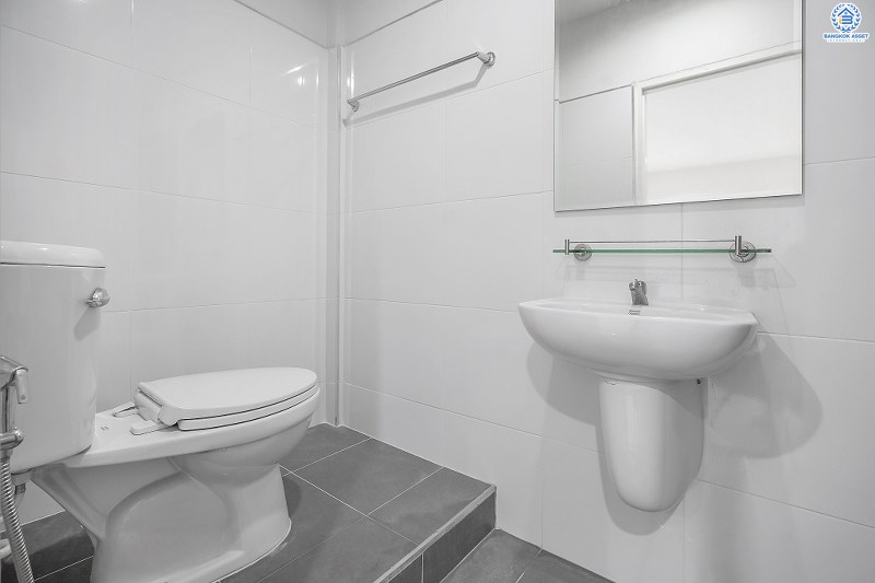 บ้านมือสองตกแต่งใหม่ ม.บัวทอง2 บางใหญ่-เซ็นทรัลเวสต์เกต เพียง 50 เมตรจากรถไฟฟ้า "สถานีคลองบางไผ่" ตกแต่งพร้อมอยู่ เนื้อที่ 30 ตร.ว. ฟังก์ชั้น 3 ห้องนอน 2 ห้องน้ำ 2 ที่จอดรถ เดินทางสะดวก ใกล้ถนนกาญจนาภิเษก มีรถประจำทางผ่านหลายสาย ราคาสุดคุ้ม!