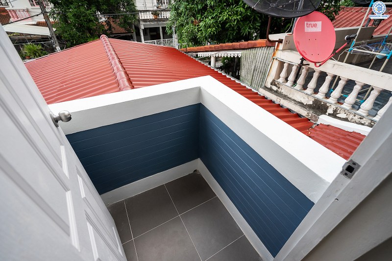 บ้านมือสองตกแต่งใหม่ ม.บัวทอง2 บางใหญ่-เซ็นทรัลเวสต์เกต เพียง 50 เมตรจากรถไฟฟ้า "สถานีคลองบางไผ่" ตกแต่งพร้อมอยู่ เนื้อที่ 30 ตร.ว. ฟังก์ชั้น 3 ห้องนอน 2 ห้องน้ำ 2 ที่จอดรถ เดินทางสะดวก ใกล้ถนนกาญจนาภิเษก มีรถประจำทางผ่านหลายสาย ราคาสุดคุ้ม!