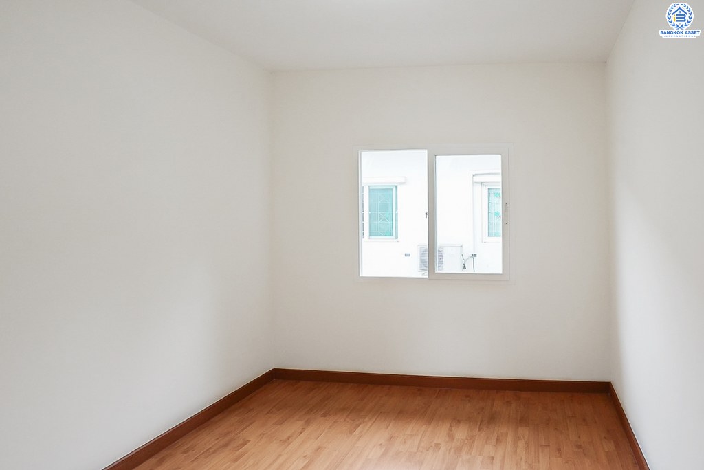 ทาวน์เฮ้าส์มือสองนนทบุรี ห้องมุม! ม.พฤกษาทาวน์ ติดถนนราชพฤกษ์ ใกล้วงเวียนพระราม5 เชื่อมต่อทุกการเดินทาง บ้านพร้อมอยู่! เนื้อที่ 28.8 ตร.ว. ฟังก์ชั่น 3 ห้องนอน 2 ห้องน้ำ 2 ที่จอดรถ พร้อมบิ้วท์อินครัวเคาน์เตอร์ รองรับทุกการอยู่อาศัย , สาธารณูปโภคครบครัน