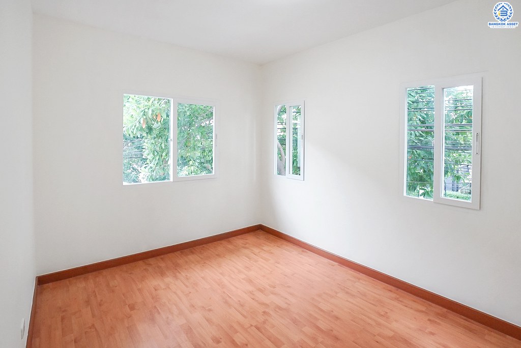 ทาวน์เฮ้าส์มือสองนนทบุรี ห้องมุม! ม.พฤกษาทาวน์ ติดถนนราชพฤกษ์ ใกล้วงเวียนพระราม5 เชื่อมต่อทุกการเดินทาง บ้านพร้อมอยู่! เนื้อที่ 28.8 ตร.ว. ฟังก์ชั่น 3 ห้องนอน 2 ห้องน้ำ 2 ที่จอดรถ พร้อมบิ้วท์อินครัวเคาน์เตอร์ รองรับทุกการอยู่อาศัย , สาธารณูปโภคครบครัน