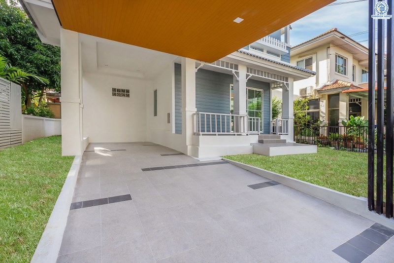 บ้านมือสองตกแต่งใหม่ แบรนด์LH ม.ชัยพฤกษ์ ติวานนท์-ราชพฤกษ์ พร้อมอยู่ เนื้อที่ 50.6 ตร.ว. ฟังก์ชั่น 3 ห้องนอน 2 ห้องน้ำ รองรับทุกการอยู่อาศัย บนทำเลติดถนน 345 เชื่อมต่อทั้งถ.ราชพฤกษ์ ,ติวานนท์ ใกล้โรบินสัน และทางด่วนศรีสมาน