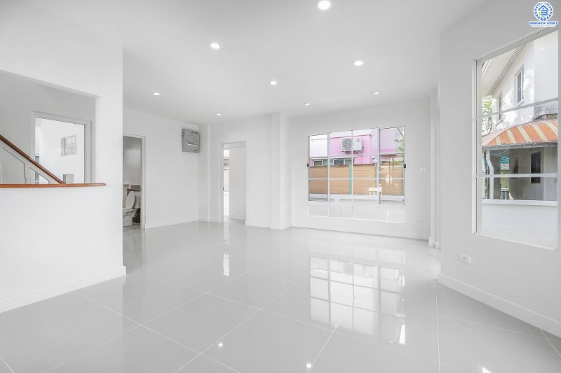 บ้านมือสองตกแต่งใหม่ แบรนด์LH ม.ชัยพฤกษ์ ติวานนท์-ราชพฤกษ์ พร้อมอยู่ เนื้อที่ 50.6 ตร.ว. ฟังก์ชั่น 3 ห้องนอน 2 ห้องน้ำ รองรับทุกการอยู่อาศัย บนทำเลติดถนน 345 เชื่อมต่อทั้งถ.ราชพฤกษ์ ,ติวานนท์ ใกล้โรบินสัน และทางด่วนศรีสมาน