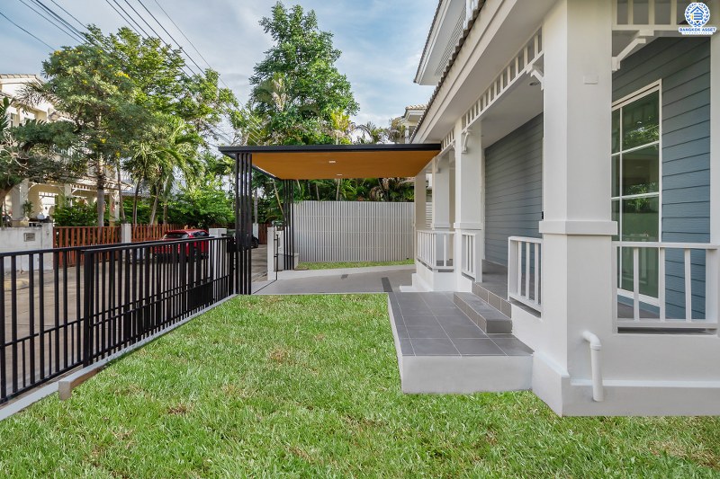 บ้านมือสองตกแต่งใหม่ แบรนด์LH ม.ชัยพฤกษ์ ติวานนท์-ราชพฤกษ์ พร้อมอยู่ เนื้อที่ 50.6 ตร.ว. ฟังก์ชั่น 3 ห้องนอน 2 ห้องน้ำ รองรับทุกการอยู่อาศัย บนทำเลติดถนน 345 เชื่อมต่อทั้งถ.ราชพฤกษ์ ,ติวานนท์ ใกล้โรบินสัน และทางด่วนศรีสมาน