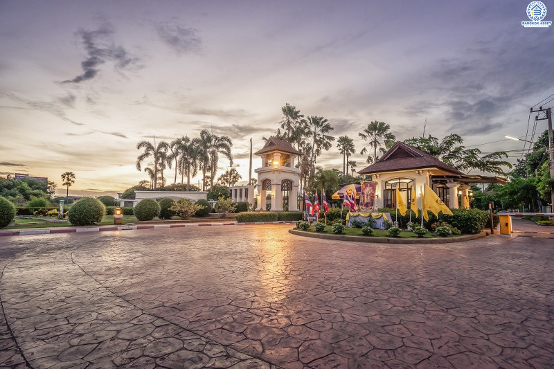 บ้านมือสองตกแต่งใหม่ แบรนด์LH ม.ชัยพฤกษ์ ติวานนท์-ราชพฤกษ์ พร้อมอยู่ เนื้อที่ 50.6 ตร.ว. ฟังก์ชั่น 3 ห้องนอน 2 ห้องน้ำ รองรับทุกการอยู่อาศัย บนทำเลติดถนน 345 เชื่อมต่อทั้งถ.ราชพฤกษ์ ,ติวานนท์ ใกล้โรบินสัน และทางด่วนศรีสมาน