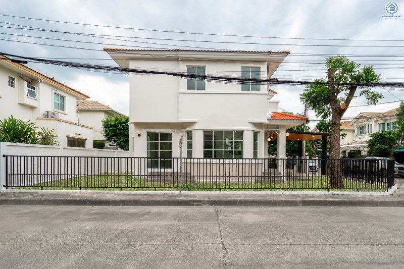 บ้านมือสองตกแต่งใหม่ สไตล์อบอุ่น คุณภาพแบรนด์ LH โครงการ ชลลดา บางใหญ่-เซ็นทรัลเวสต์เกต พร้อมทุกการเข้าอยู่ เนื้อที่ 52.6 ตร.ว. ฟังก์ชั่น 3ห้องนอน 2ห้องน้ำ พร้อม facilities ครบครัน บนทำเลศักยภาพ เดินทางสะดวก ใกล้ถ.กาญจนาภิเษก เพียง 10นาทีถึงรถไฟฟ้าสถานีคลองบางไผ่