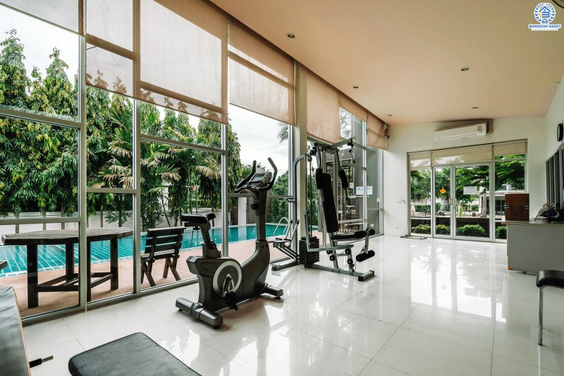 บ้านมือสองตกแต่งใหม่ สไตล์โมเดิร์น โครงการ เดอะทรัสต์ทาวน์ ราชพฤกษ์-รัตนาธิเบศร์ เนื้อที่ 19.8 ตร.ว. มาพร้อมฟังก์ชั่น 3 ห้องนอน 2 ห้องน้ำ คุณภาพแบรนด์ Q.House สาธารณูปโภคครบครัน บนทำเลติดถ.ราชพฤกษ์ เดินทางสู่ใจกลางเมืองได้อย่างรวดเร็ว ใกล้รถไฟฟ้าสถานีบางรักน้อยท่าอิฐ