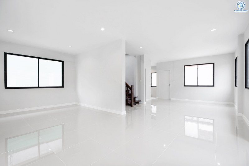 บ้านมือสองตกแต่งใหม่ คุณภาพแบรนด์LH โครงการ ชลลดา บางบัวทอง-รัตนาธิเบศร์ บ้านเดี่ยวหลังใหญ่ พร้อมรองรับกับทุกความสุขได้อย่างเต็มที่ บนเนื้อที่กว้างถึงขนาด 79 ตร.ว. ฟังก์ชั่น 3 ห้องนอน 2 ห้องน้ำ พร้อม facilitys ครบครัน บนทำเลคุณภาพ เชื่อมต่อได้หลายเส้นทาง ใกล้เซ็นทรัลเวสต์เกต และ MRT สถานีบางพลู