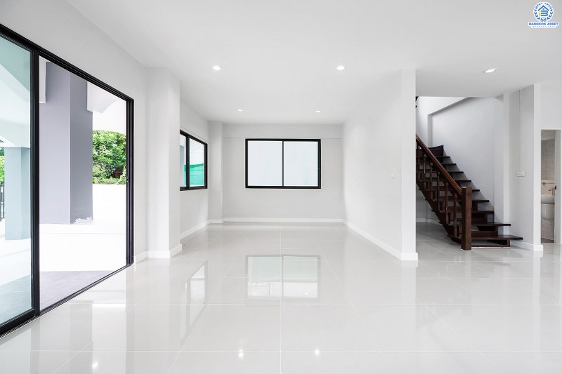 บ้านมือสองตกแต่งใหม่ คุณภาพแบรนด์LH โครงการ ชลลดา บางบัวทอง-รัตนาธิเบศร์ บ้านเดี่ยวหลังใหญ่ พร้อมรองรับกับทุกความสุขได้อย่างเต็มที่ บนเนื้อที่กว้างถึงขนาด 79 ตร.ว. ฟังก์ชั่น 3 ห้องนอน 2 ห้องน้ำ พร้อม facilitys ครบครัน บนทำเลคุณภาพ เชื่อมต่อได้หลายเส้นทาง ใกล้เซ็นทรัลเวสต์เกต และ MRT สถานีบางพลู