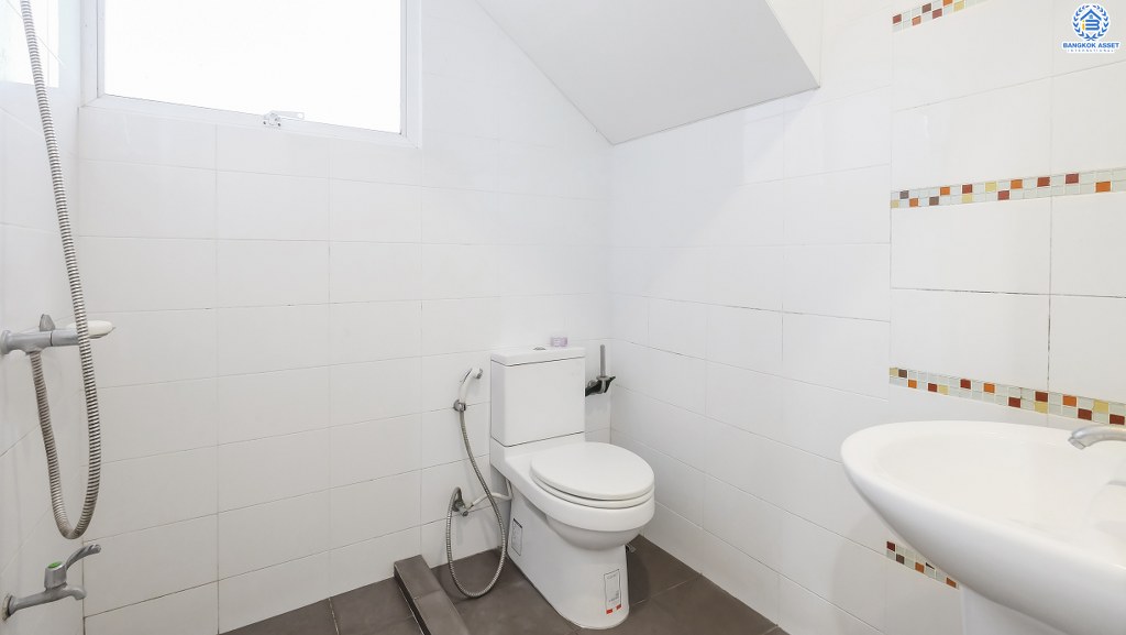 บ้านแฝดมือสองนนทบุรี ม.เพอร์เฟคพาร์คเฟส5 บางใหญ่-กาญจนาฯ (ซ.วัดพระนอน) บ้านพร้อมอยู่ ตกแต่งสไตล์อบอุ่น เนื้อที่ 36.7 ตร.ว. ฟังก์ชั่น 3 ห้องนอน 2 ห้องน้ำ 2 ที่จอดรถ +แอร์ ,ปั๊มน้ำ โครงการเงียบสงบ พร้อม facilitys ครบครัน! ทำเลใกล้วงแหวนกาญจนาฯ , Central Westgate และรถไฟฟ้าสายสีม่วง...