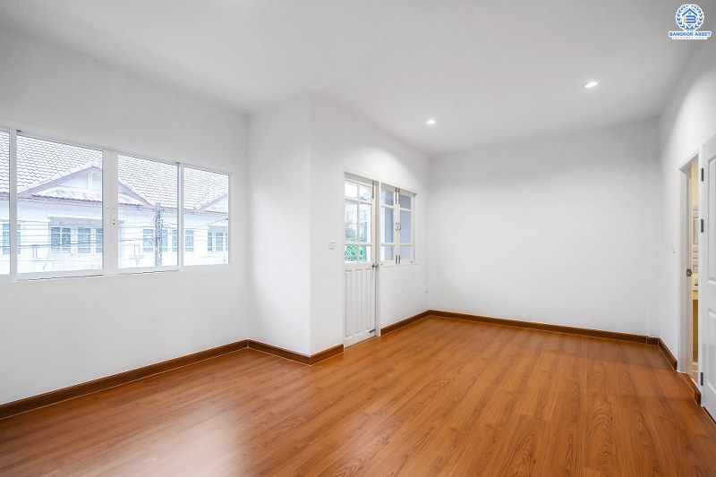 บ้านมือสองตกแต่งใหม่ ม.ดรีมทาวน์ ราชพฤกษ์-กาญจนาฯ โซนต้นโครงการ ใกล้สวน บ้านพร้อมอยู่ เนื้อที่ 21 ตร.ว. ฟังก์ชั่น 3 ห้องนอน 2 ห้องน้ำ 1 ห้องอเนกประสงค์  บนเดินทางสะดวก ใกล้จุดขึ้นทางด่วน "ศรีรัช" ,The Walk ราชพฤกษ์ และอื่นๆ อีกมากมาย