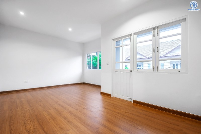 บ้านมือสองตกแต่งใหม่ ม.ดรีมทาวน์ ราชพฤกษ์-กาญจนาฯ โซนต้นโครงการ ใกล้สวน บ้านพร้อมอยู่ เนื้อที่ 21 ตร.ว. ฟังก์ชั่น 3 ห้องนอน 2 ห้องน้ำ 1 ห้องอเนกประสงค์  บนเดินทางสะดวก ใกล้จุดขึ้นทางด่วน "ศรีรัช" ,The Walk ราชพฤกษ์ และอื่นๆ อีกมากมาย