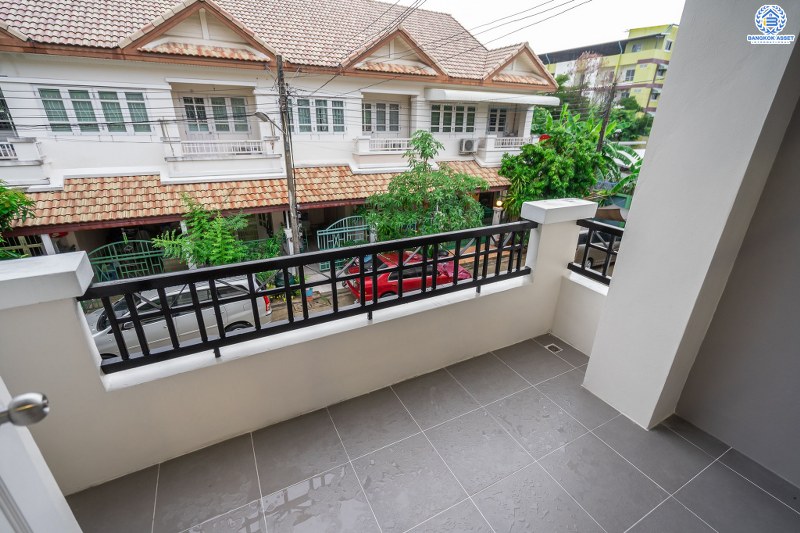 บ้านมือสองตกแต่งใหม่ ม.ดรีมทาวน์ ราชพฤกษ์-กาญจนาฯ โซนต้นโครงการ ใกล้สวน บ้านพร้อมอยู่ เนื้อที่ 21 ตร.ว. ฟังก์ชั่น 3 ห้องนอน 2 ห้องน้ำ 1 ห้องอเนกประสงค์  บนเดินทางสะดวก ใกล้จุดขึ้นทางด่วน "ศรีรัช" ,The Walk ราชพฤกษ์ และอื่นๆ อีกมากมาย