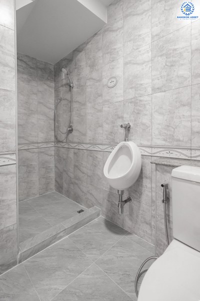 บ้านมือสองตกแต่งใหม่ หลังใหญ่ ห้องมุม! ม.รติรมย์พาร์ค ราชพฤกษ์-กาญจนาฯ (ซ.สวนผัก32) พิเศษสุด! บ้านพร้อมอยู่ เนื้อที่ 36 ตร.ว. ฟังก์ชั่น 3ห้องนอน 2ห้องน้ำ พร้อมแยกโซน คัดสรรวัสดุสเปคพรีเมี่ยม บนทำเลที่เชื่อมต่อหลายเส้นทาง ใกล้ทางด่วนศรีรัช  และแหล่ง Community Mall ชั้นนำมากมาย