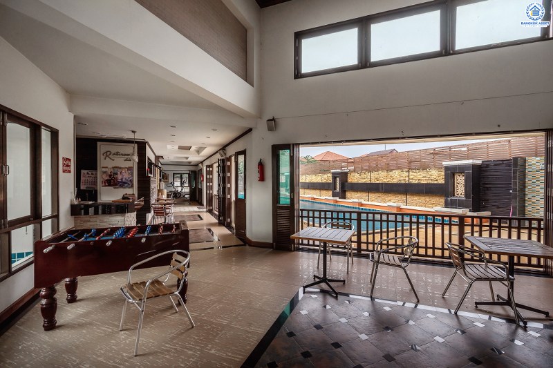 บ้านมือสองตกแต่งใหม่ หลังใหญ่ ห้องมุม! ม.รติรมย์พาร์ค ราชพฤกษ์-กาญจนาฯ (ซ.สวนผัก32) พิเศษสุด! บ้านพร้อมอยู่ เนื้อที่ 36 ตร.ว. ฟังก์ชั่น 3ห้องนอน 2ห้องน้ำ พร้อมแยกโซน คัดสรรวัสดุสเปคพรีเมี่ยม บนทำเลที่เชื่อมต่อหลายเส้นทาง ใกล้ทางด่วนศรีรัช  และแหล่ง Community Mall ชั้นนำมากมาย