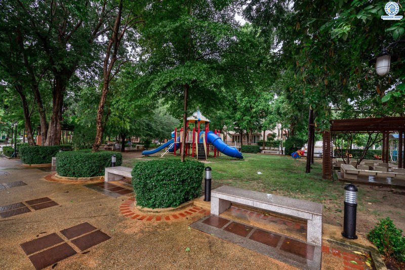 บ้านมือสองตกแต่งใหม่ หลังใหญ่ ห้องมุม! ม.รติรมย์พาร์ค ราชพฤกษ์-กาญจนาฯ (ซ.สวนผัก32) พิเศษสุด! บ้านพร้อมอยู่ เนื้อที่ 36 ตร.ว. ฟังก์ชั่น 3ห้องนอน 2ห้องน้ำ พร้อมแยกโซน คัดสรรวัสดุสเปคพรีเมี่ยม บนทำเลที่เชื่อมต่อหลายเส้นทาง ใกล้ทางด่วนศรีรัช  และแหล่ง Community Mall ชั้นนำมากมาย