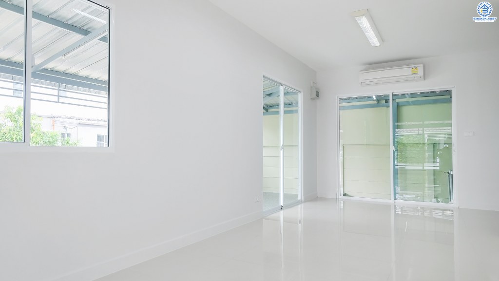 ทาวน์เฮ้าส์มือสองนนทบุรี ห้องมุม! แบรนด์ AP* ม.พลีโน่ ปิ่นเกล้า-วงแหวน บ้านต่อเติมเต็ม พร้อมอยู่ เนื้อที่ 24.9 ตร.ว. ฟังก์ชั่น 3 ห้องนอน 2 ห้องน้ำ แถมแอร์ 4 เครื่อง บนทำเลเดินทางสะดวก เข้า-ออกซอยวัดส้มเกลี้ยง เชื่อมต่อทั้งถนนกาญจนาฯ และบรมราชชนนี ใกล้เซ็นทรัลเวสต์เกต และจุดขึ้น-ลงทางด่วนศรีรัช