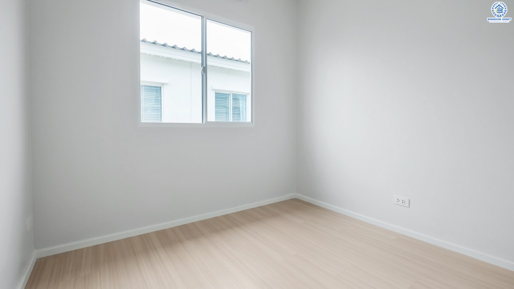 ทาวน์เฮ้าส์มือสองนนทบุรี ห้องมุม! แบรนด์ AP* ม.พลีโน่ ปิ่นเกล้า-วงแหวน บ้านต่อเติมเต็ม พร้อมอยู่ เนื้อที่ 24.9 ตร.ว. ฟังก์ชั่น 3 ห้องนอน 2 ห้องน้ำ แถมแอร์ 4 เครื่อง บนทำเลเดินทางสะดวก เข้า-ออกซอยวัดส้มเกลี้ยง เชื่อมต่อทั้งถนนกาญจนาฯ และบรมราชชนนี ใกล้เซ็นทรัลเวสต์เกต และจุดขึ้น-ลงทางด่วนศรีรัช