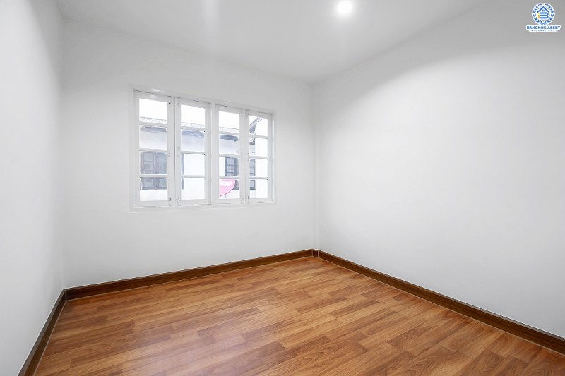 บ้านมือสองตกแต่งใหม่ ทำเลโซนเมือง หายากบนถนนสามัคคี! ม.บ้านประชาชื่น (ประชาชื่น-สามัคคี) ตกแต่งใหม่ จัดเต็มพร้อมอยู่ เนื้อที่ 17 ตร.ว. 2 ห้องนอน 2 ห้องน้ำ มีครัวเคาน์เตอร์ โรงรถฯลฯ สะดวกสบาย เชื่อมต่อหลายเส้นทาง ใกล้ ม.ธุรกิจ และทางด่วนงามวงศ์วาน