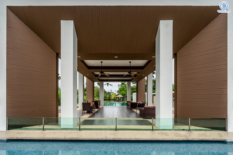 บ้านมือสองตกแต่งใหม่ สไตล์โมเดิร์น กับชีวิต...ที่ไม่ซ้ำใคร! โครงการ เดอะ เวอรีเดียนโฮม หลังใหญ่พร้อมอยู่ เนื้อที่ 75 ตร.ว. 4 ห้องนอน 4 ห้องน้ำ ห้องโถงโปร่งโล่ง ด้วยเพดานสูง ภายในตกแต่ง Built-in บนทำเลติดถนนกาญจนาภิเษก ใกล้เซ็นทรัลเวสต์เกต เพียง 5 นาทีจากทางด่วน "ศรีรัช"...