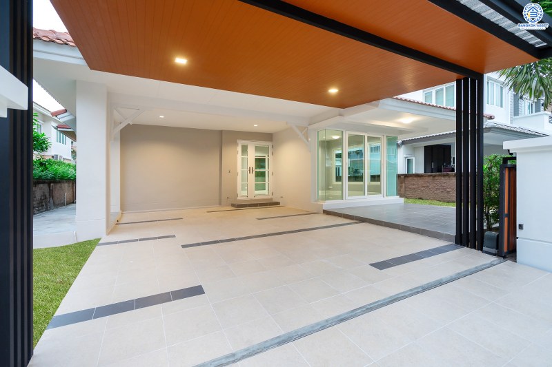 บ้านเดี่ยวมือสองนนทบุรี ตกแต่งใหม่ พร้อมสังคมคุณภาพ Q.House โครงการ คาซ่าวิลล์ ราชพฤกษ์-รัตนาธิเบศร์ เนื้อที่ 52.5 ตร.ว. ฟังก์ชั่น 3 ห้องนอน 3 ห้องน้ำ มีบิ้วท์อินครัวเคาน์เตอร์ และเครื่องดูดควัน เดินทางสะดวก บนทำเลติดถนนราชพฤกษ์ ใกล้รถไฟฟ้า สถานีบางรักน้อยท่าอิฐ